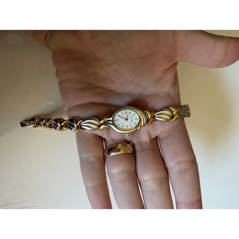 Bulova T9 96T00 Womens Silver Gold Leaf‎ Link Bracelet Quartz Watch NOT WORKING